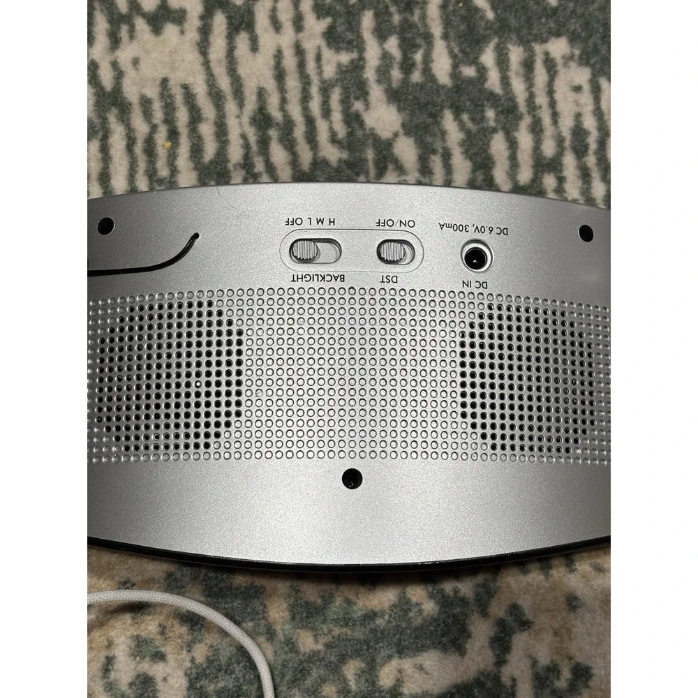 Sharper Image Sound Soother Alarm Clock NEW